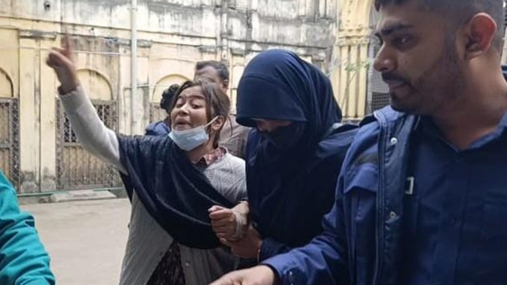 জুলাই যোদ্ধাদের প্রশ্নবিদ্ধ করতে একটি চক্র সক্রিয়: সুরভীর আইনজীবী